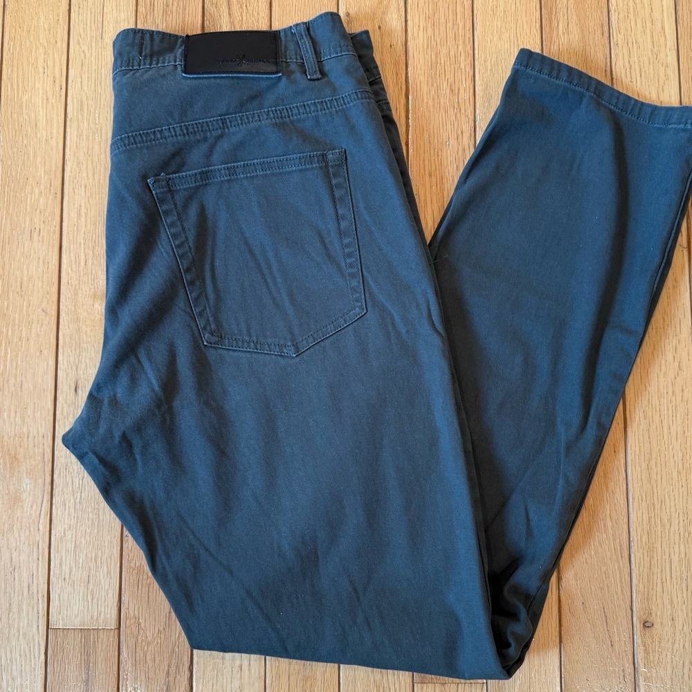 Tailor Vintage Green Chinos for Effortless Style